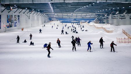 Skifahrer in der Snow World Bispingen